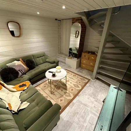 Saunallinen Puutalo Keskustan Tuntumassa Apartment
